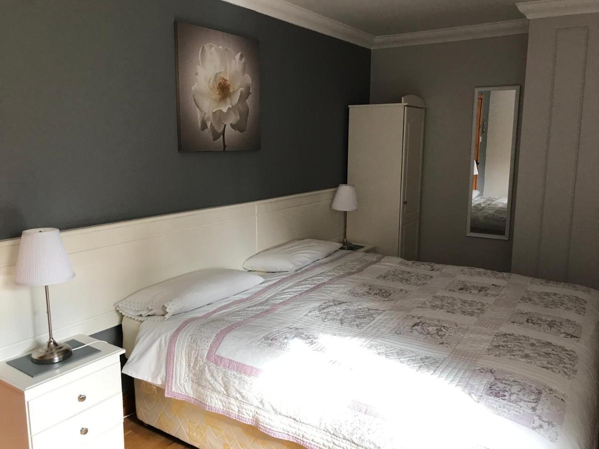 Grove Lodge B&B Monaghan Bagian luar foto